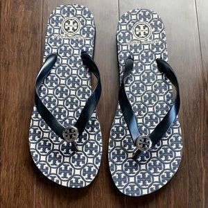 Size 9 Tory Burch flip flops